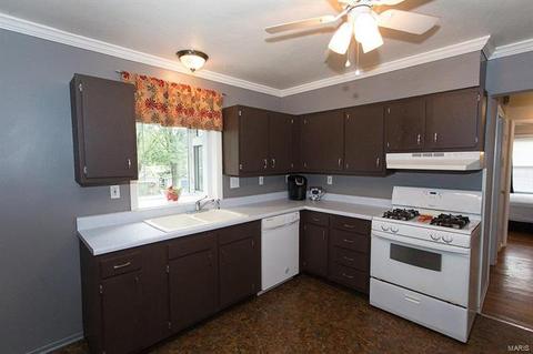 317 View Point Ln, Lake Saint Louis, MO 63367 photo 5