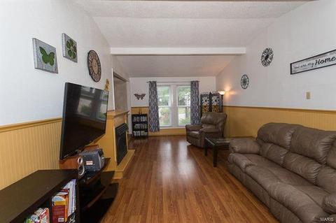 317 View Point Ln, Lake Saint Louis, MO 63367 photo 4