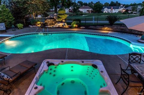 572 Malinmor Dr, Weldon Spring, MO 63304 photo 4