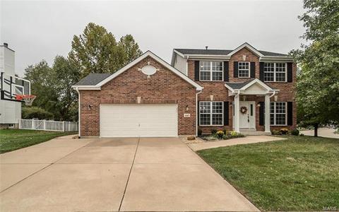 445 Mannington Dr, Saint Peters, MO 63376 photo 2