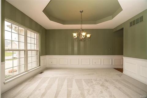 445 Mannington Dr, Saint Peters, MO 63376 photo 4