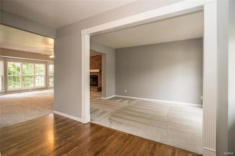 445 Mannington Dr, Saint Peters, MO 63376 photo 14