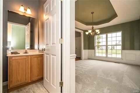 445 Mannington Dr, Saint Peters, MO 63376 photo 6
