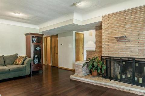 7427 Sharp Ave, Saint Louis, MO 63116 photo 7