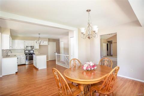 4 Dax Ct, Bridgeton, MO 63044 photo 11