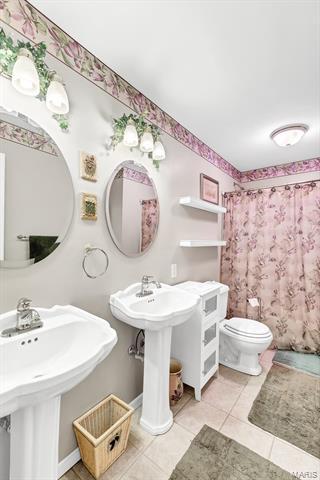 903 Oklahoma Ave, Ballwin, MO 63021 photo 7