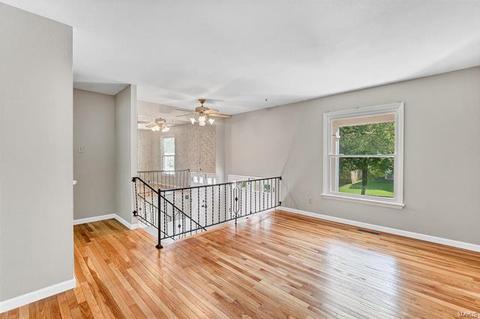 903 Oklahoma Ave, Ballwin, MO 63021 photo 9