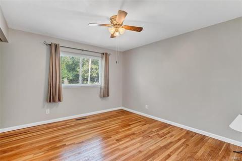 903 Oklahoma Ave, Ballwin, MO 63021 photo 4