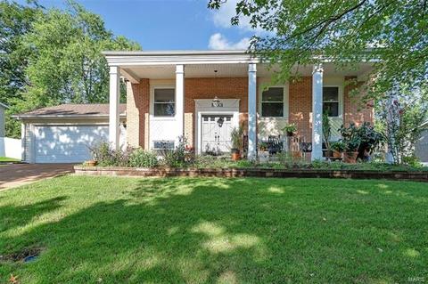 903 Oklahoma Ave, Ballwin, MO 63021 photo 1