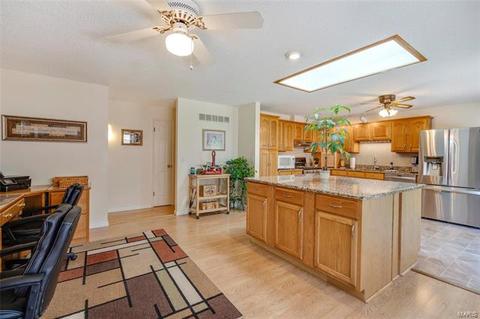 509 Gatehall, Ballwin, MO 63011 photo 8