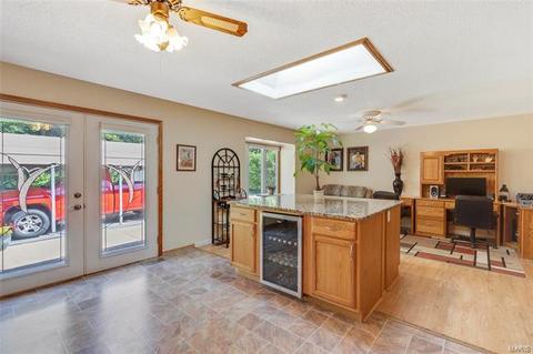 509 Gatehall, Ballwin, MO 63011 photo 7