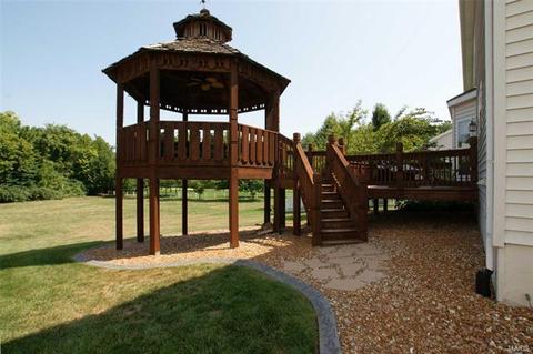 153 Valleybrook Dr, O'fallon, MO 63368 photo 33