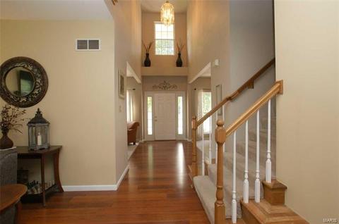 153 Valleybrook Dr, O'fallon, MO 63368 photo 4