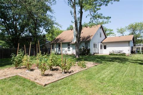 818 Forest Vlg, Ballwin, MO 63021 photo 31