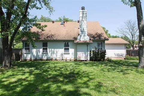 818 Forest Vlg, Ballwin, MO 63021 photo 30
