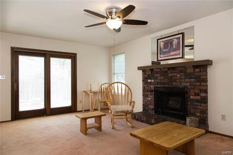 818 Forest Vlg, Ballwin, MO 63021 photo 15