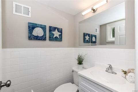 413 Scottfield Ter, Ballwin, MO 63011 photo 16