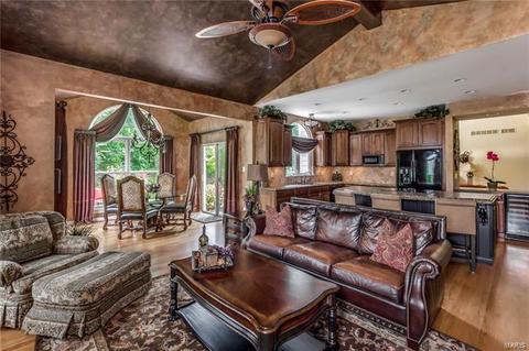 806 Summer Oak Ct, Ellisville, MO 63021 photo 8