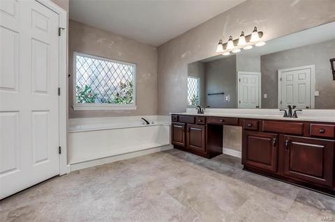 806 Summer Oak Ct, Ellisville, MO 63021 photo 15