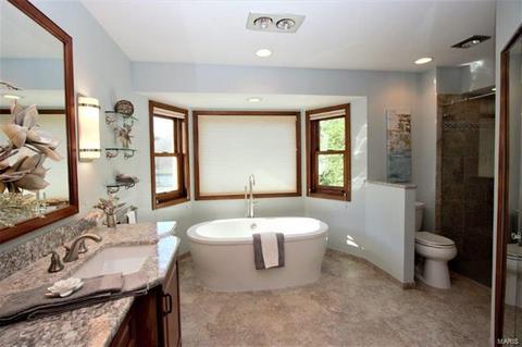 323 Redwood Forest Ct, Ballwin, MO 63021 photo 23