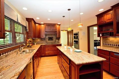323 Redwood Forest Ct, Ballwin, MO 63021 photo 16