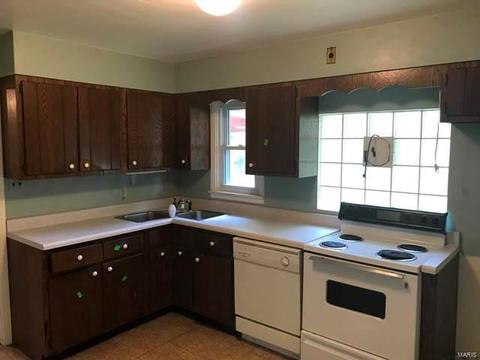 3540 Fee Fee Rd, Bridgeton, MO 63044 photo 15