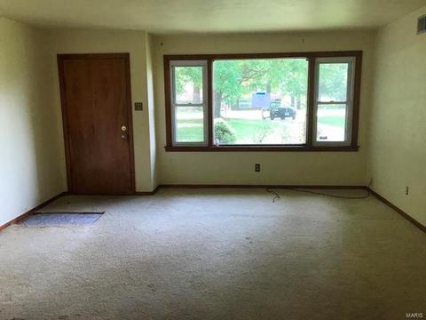 3540 Fee Fee Rd, Bridgeton, MO 63044 photo 10