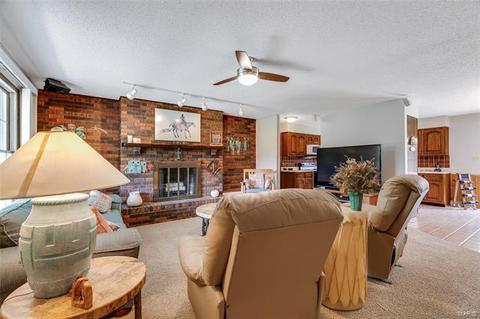 29 Bunker Dr, O'fallon, MO 63366 photo 11