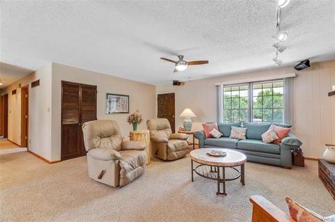 29 Bunker Dr, O'fallon, MO 63366 photo 9