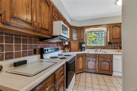 29 Bunker Dr, O'fallon, MO 63366 photo 7