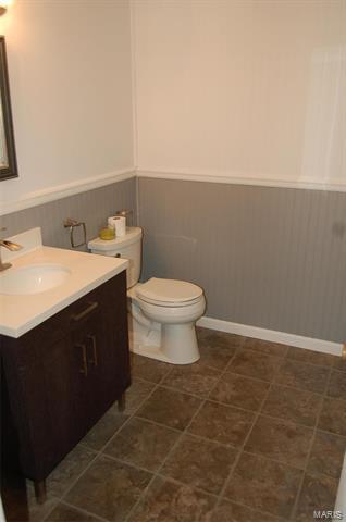 690 Walnut Point Ct, Ballwin, MO 63021 photo 21