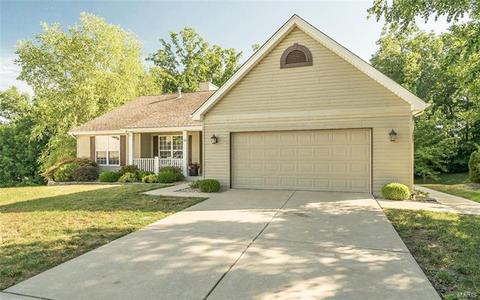 38 Saint Nicholas Ct, O'fallon, MO 63366 photo 2