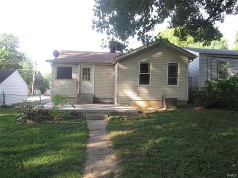 10835 Kingbee, Saint Ann, MO 63074 photo 2