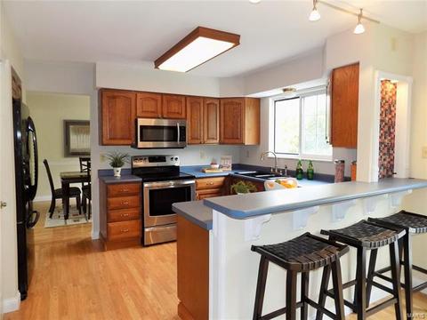 564 Enchanted Pkwy, Manchester, MO 63021 photo 12