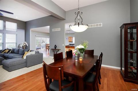 1213 Valley Pass Dr, O'fallon, MO 63366 photo 5