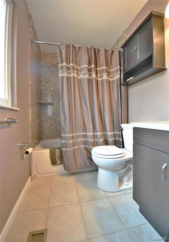 348 Parma Dr, Ballwin, MO 63021 photo 14