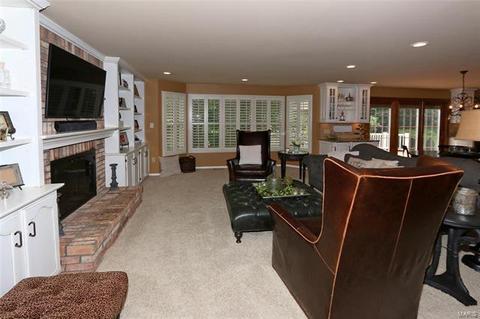 1830 Stone Canyon Cir, Manchester, MO 63021 photo 9
