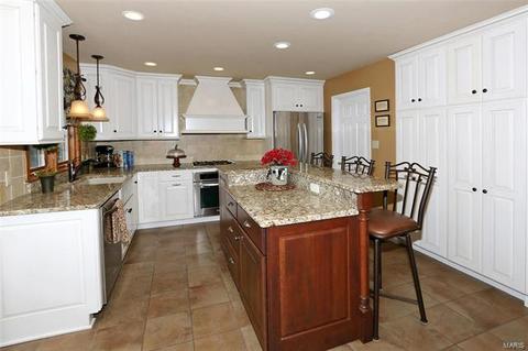 1830 Stone Canyon Cir, Manchester, MO 63021 photo 15