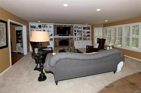 1830 Stone Canyon Cir, Manchester, MO 63021 photo 10