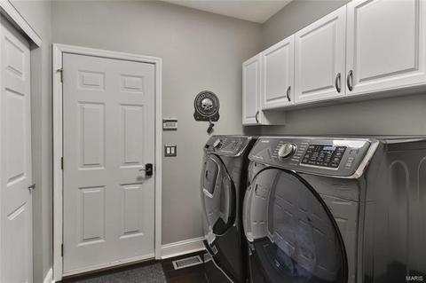 16037 Kerryton Place Dr, Ballwin, MO 63021 photo 32