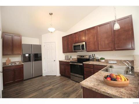 1261 Westrun Dr, Ballwin, MO 63021 photo 5