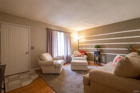 59 White Doe Ct, Eureka, MO 63025 photo 3