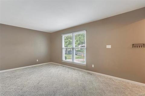 502 Arborwood, Ballwin, MO 63021 photo 5