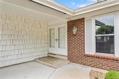 502 Arborwood, Ballwin, MO 63021 photo 4