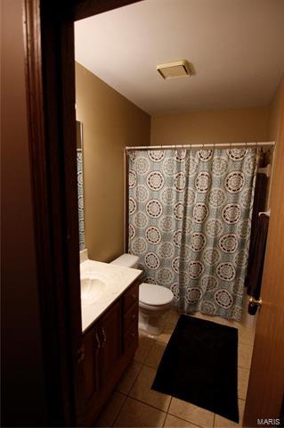 1058 Columbard Dr, Ballwin, MO 63021 photo 24
