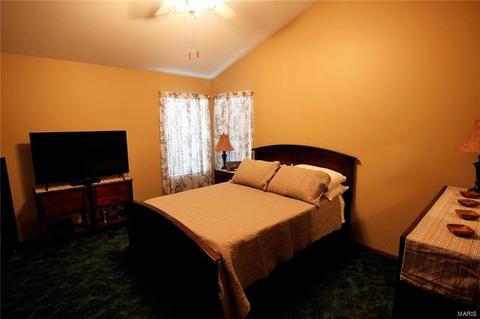 1058 Columbard Dr, Ballwin, MO 63021 photo 19
