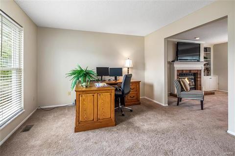 152 Middlesburg Ct, O'fallon, MO 63368 photo 4