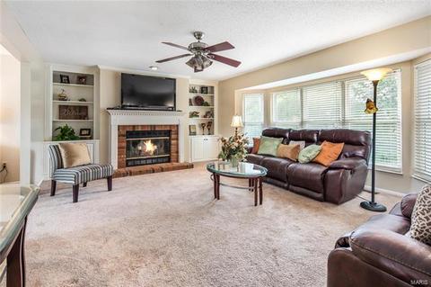 152 Middlesburg Ct, O'fallon, MO 63368 photo 6