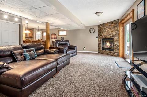 152 Middlesburg Ct, O'fallon, MO 63368 photo 19