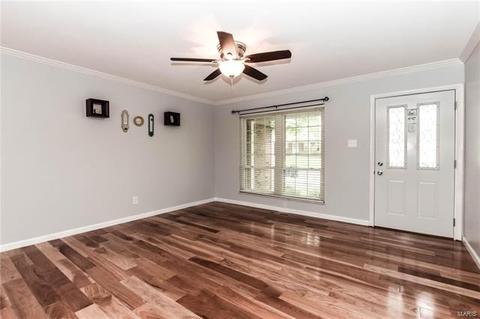 1211 Derbyshire Dr, Manchester, MO 63021 photo 3